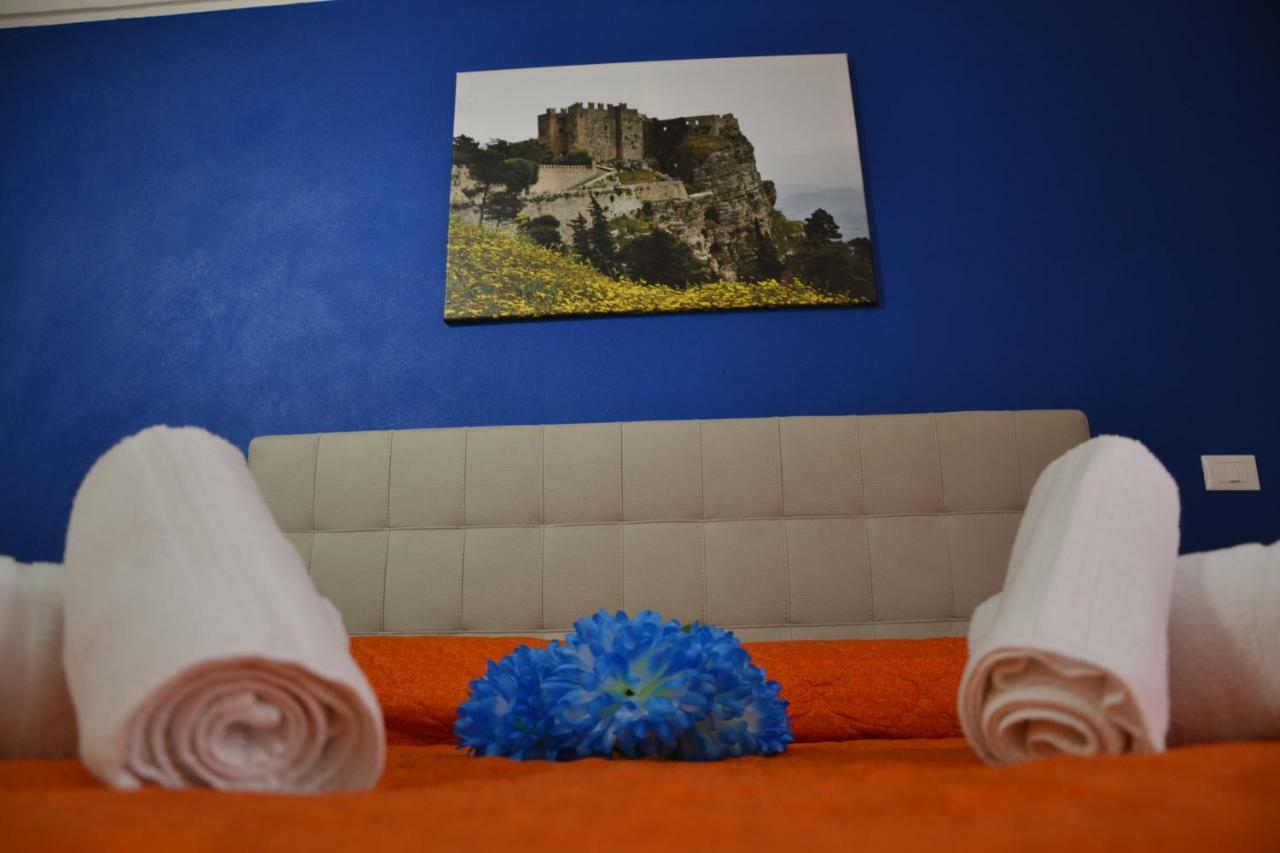 B&B Stella Maris Trapani Centro Bagian luar foto